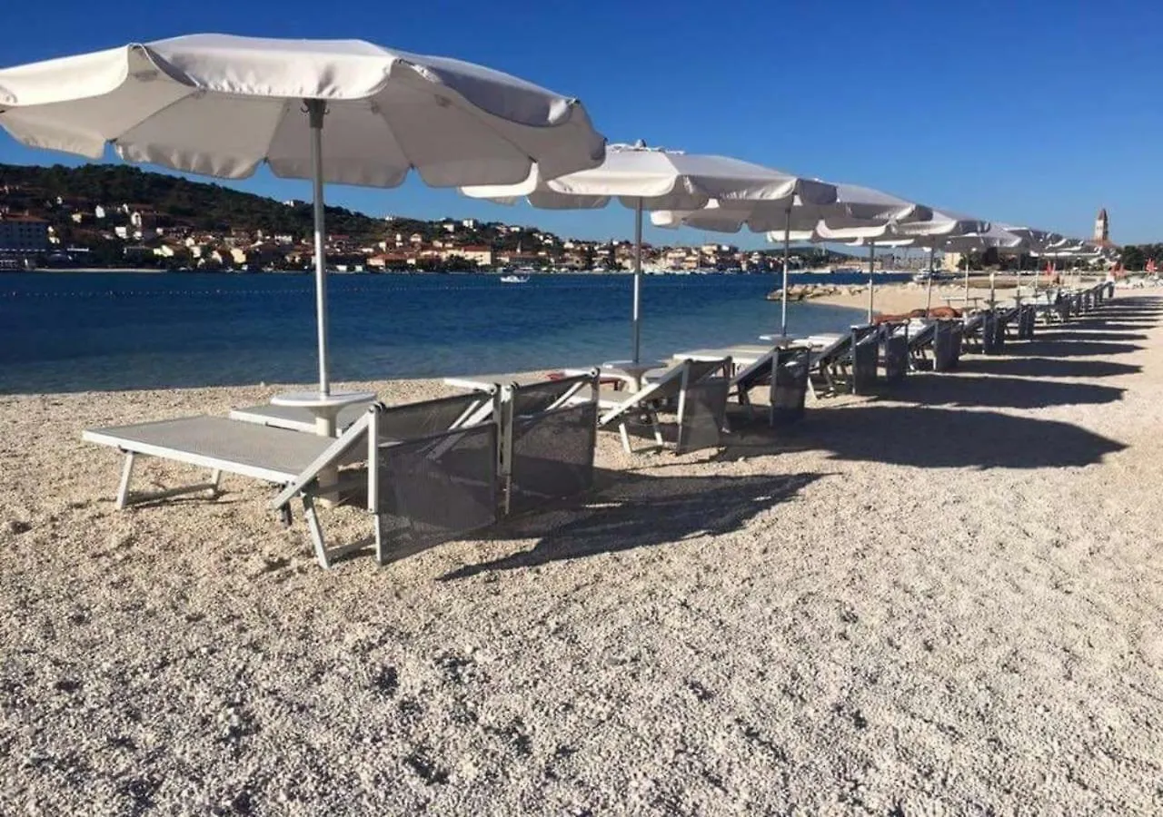 The Majestic View Apartment Trogir 0*,